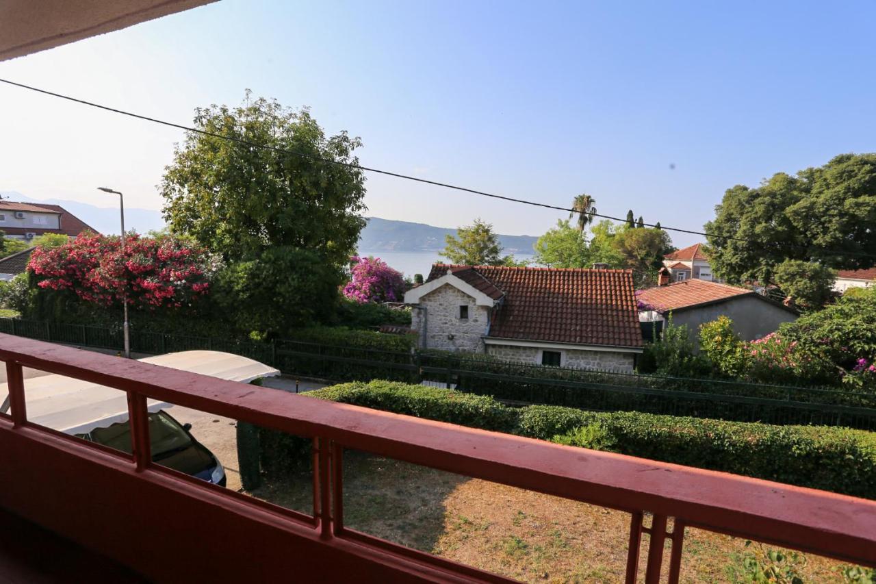Ferienwohnung Smjestaj Djurdjevic Herceg Novi Exterior foto
